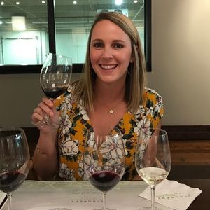 Meet your Posher, Liz